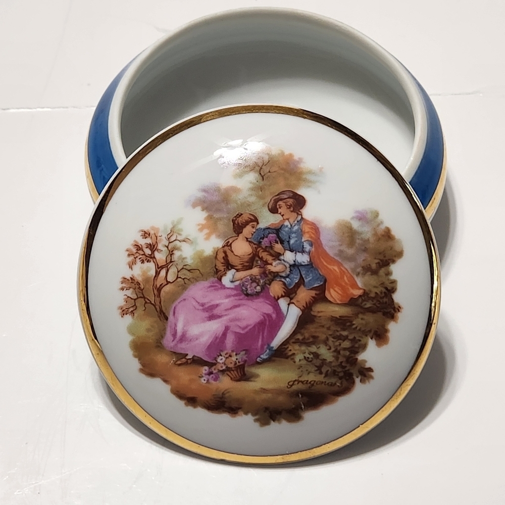 Vtg Limoges Porcelain Trinket Box Victorian Couple France Fragonard Romantic